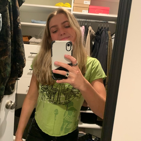 Meet your Posher, Hailee - Picture 3 of 4